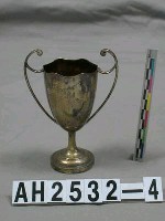 藏品(銀雙耳高足杯)的圖片